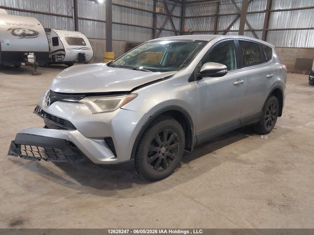Toyota RAV4 LE 2016 2T3ZFREV0GW242128 Image 2