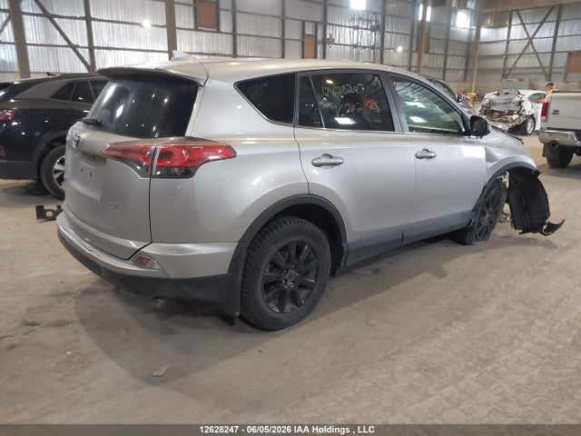 Toyota RAV4 LE 2016 2T3ZFREV0GW242128 Image 4