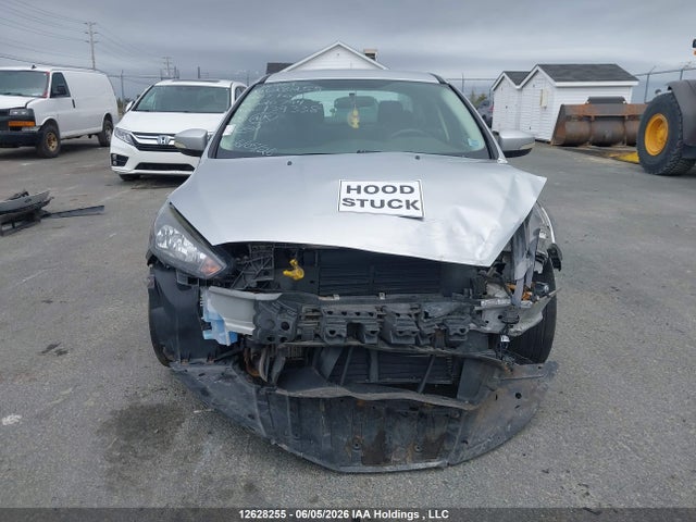 Ford FOCUS SE 2017 1FADP3FE4HL320794 Image 13
