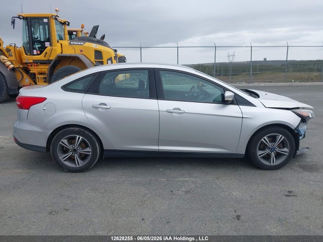Ford FOCUS SE 2017 1FADP3FE4HL320794 Image 14