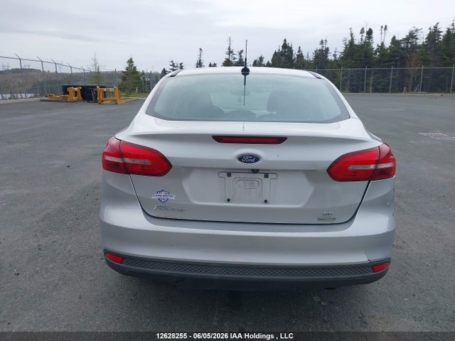 Ford FOCUS SE 2017 1FADP3FE4HL320794 Image 17