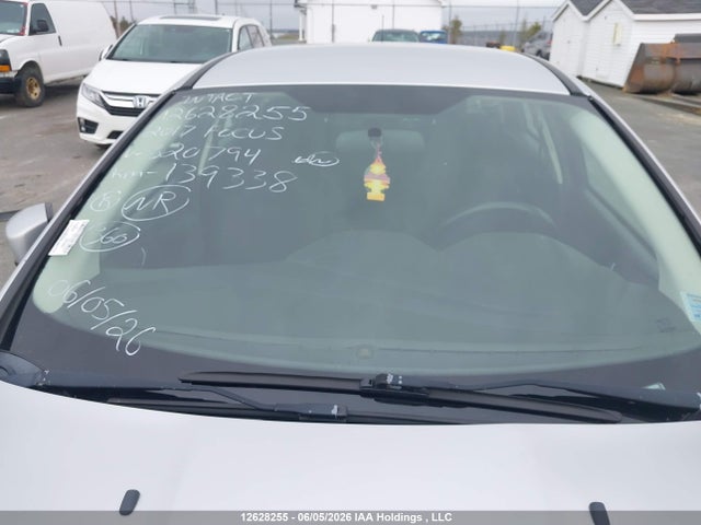 Ford FOCUS SE 2017 1FADP3FE4HL320794 Image 18