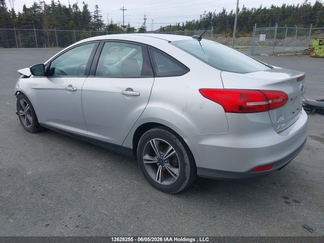 Ford FOCUS SE 2017 1FADP3FE4HL320794 Image 3