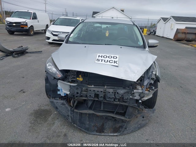 Ford FOCUS SE 2017 1FADP3FE4HL320794 Image 6