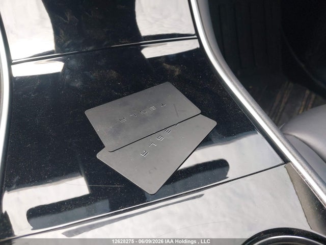 12628275 :رقم المزاد ، 5YJYGDEE9LF045180 vin ، 2020 Tesla Model Y Long Range مزاد بيع