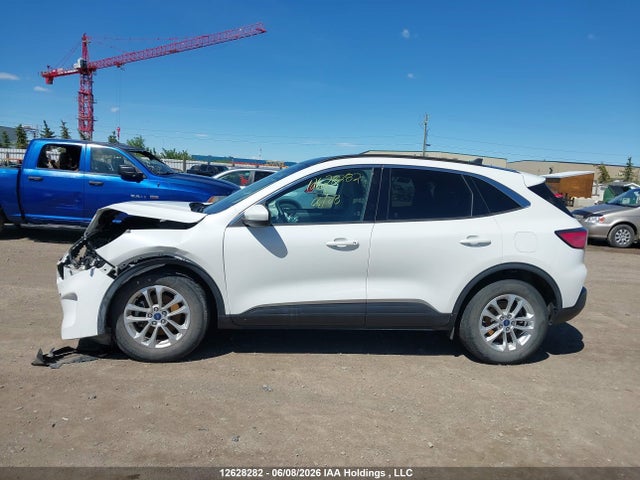 1FMCU9G68LUB21142 Ford ESCAPE SE