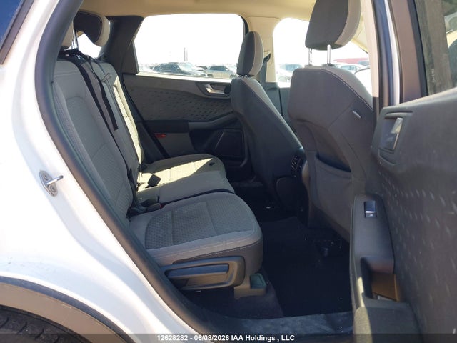 1FMCU9G68LUB21142 Ford ESCAPE SE