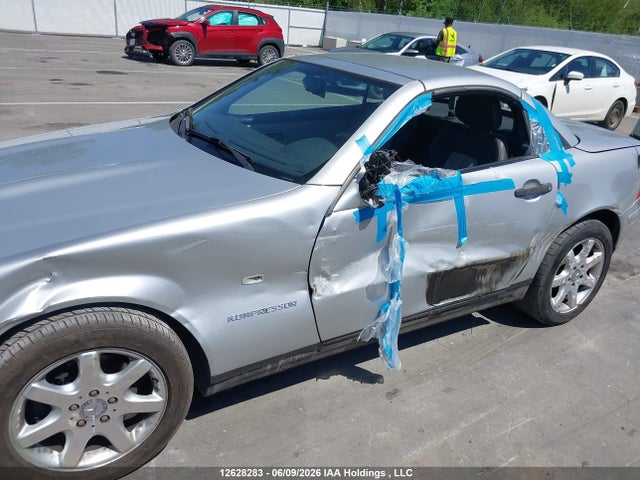 Aukcja sprzedaży 1998 Mercedes-benz Slk 230 Kompressor, vin: WDBKK47F0WF066539, numer aukcji: 12628283