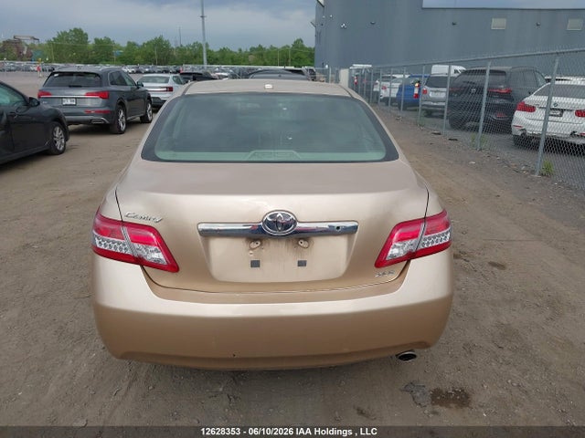 2011 Toyota Camry Se/le/xle მანქანა იყიდება აუქციონზე, vin: 4T1BF3EK0BU768054, აუქციონის ნომერი: 12628353
