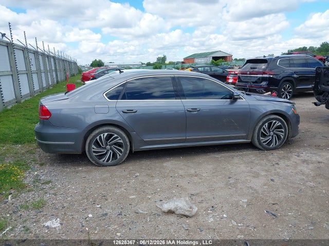 1VWAN7A3XEC113447 Volkswagen Passat
