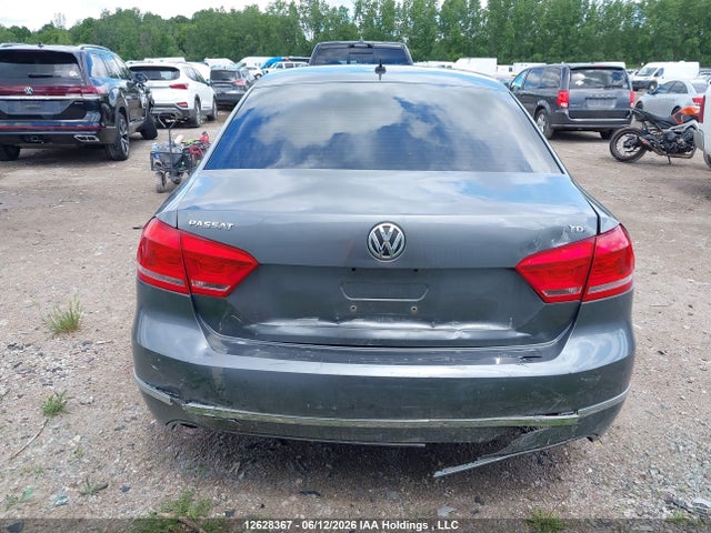 1VWAN7A3XEC113447 Volkswagen Passat