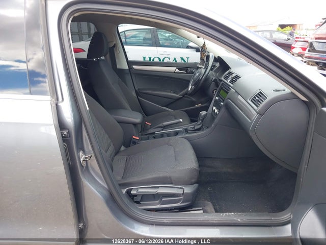 1VWAN7A3XEC113447 Volkswagen Passat