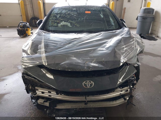 2024 Toyota Prius Prime Xse Premium მანქანა იყიდება აუქციონზე, vin: JTDACACU9R3014135, აუქციონის ნომერი: 12628430