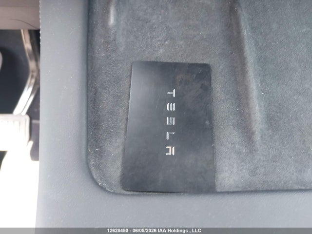 Tesla Model Y 2024 7SAYGDEDXRF992151 Image 11