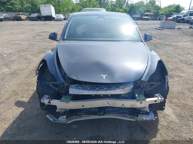 Tesla Model Y 2024 7SAYGDEDXRF992151 Image 12