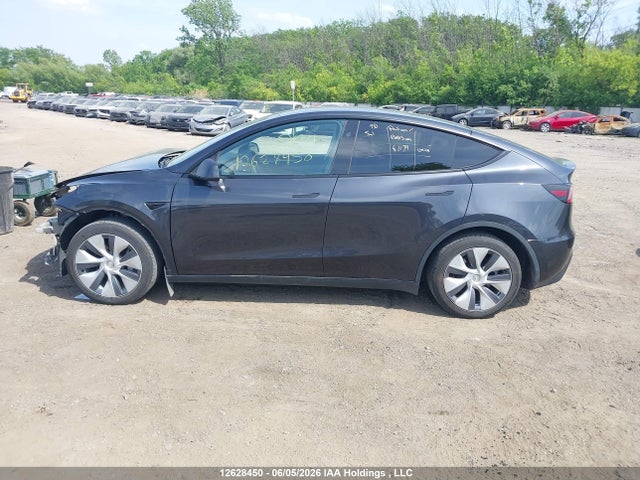 Tesla Model Y 2024 7SAYGDEDXRF992151 Image 14
