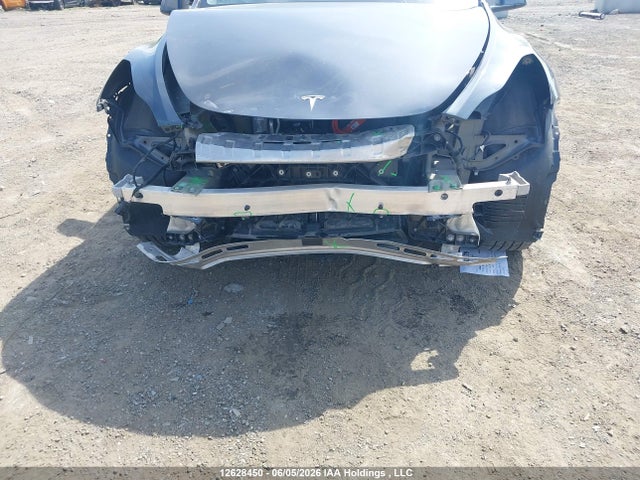 Tesla Model Y 2024 7SAYGDEDXRF992151 Image 6