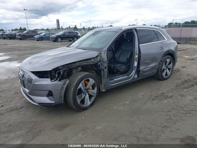 Audi E-tron Prestige 2019 WA1VABGE1KB024258 Image 2