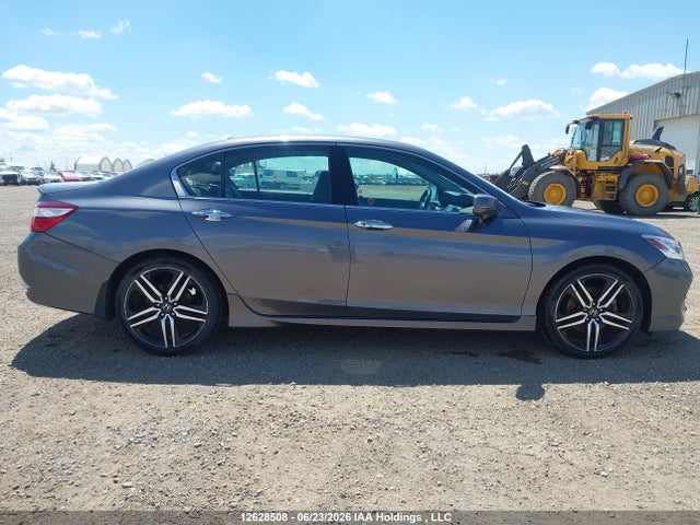 Продаж на аукціоні авто 2017 Honda Accord Touring, vin: 1HGCR3F94HA800978, номер лоту: 12628508