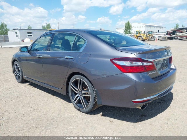Продаж на аукціоні авто 2017 Honda Accord Touring, vin: 1HGCR3F94HA800978, номер лоту: 12628508