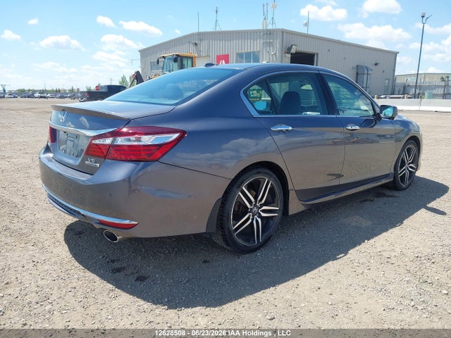 Продаж на аукціоні авто 2017 Honda Accord Touring, vin: 1HGCR3F94HA800978, номер лоту: 12628508