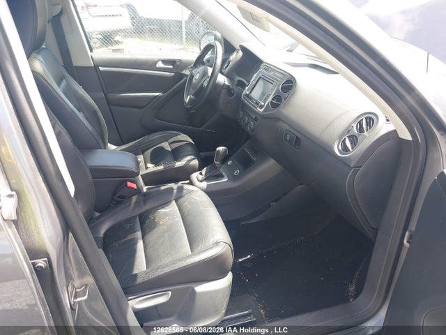 Продажа на аукционе авто 2017 Volkswagen Tiguan Highline, vin: WVGLV7AX7HK035424, номер лота: 12628565