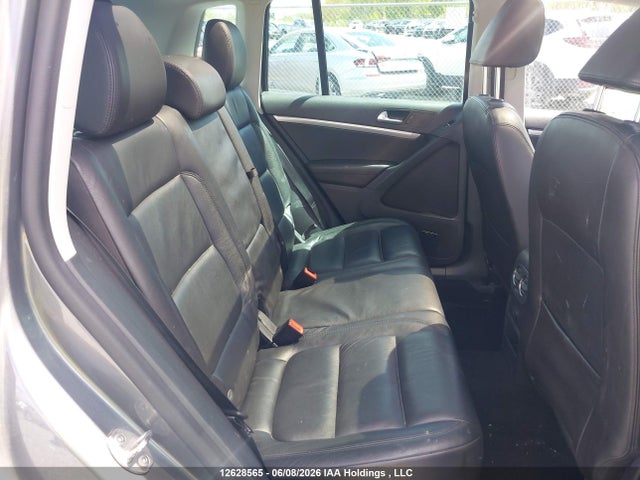 Продажа на аукционе авто 2017 Volkswagen Tiguan Highline, vin: WVGLV7AX7HK035424, номер лота: 12628565
