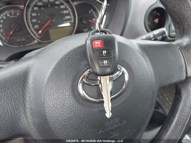 Toyota Yaris 2015 VNKKTUD31FA054980 Image 11