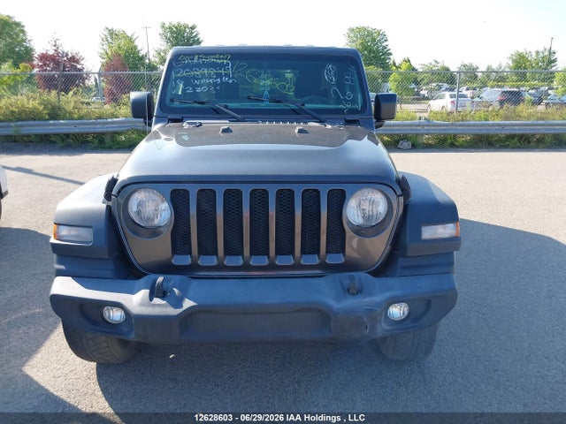12628603 :رقم المزاد ، 1C4HJXDNXJW220341 vin ، 2018 Jeep Wrangler Unlimited Sport مزاد بيع