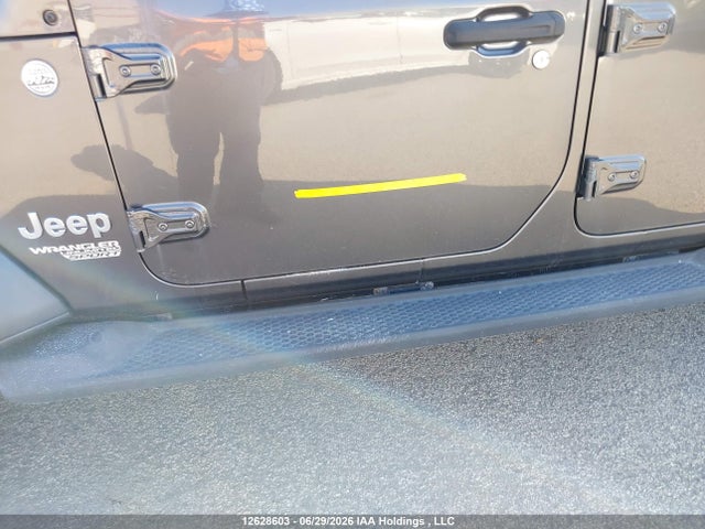 12628603 :رقم المزاد ، 1C4HJXDNXJW220341 vin ، 2018 Jeep Wrangler Unlimited Sport مزاد بيع