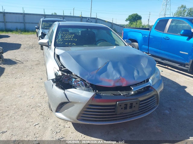 2015 Toyota Camry Le/xle/se/xse მანქანა იყიდება აუქციონზე, vin: 4T1BF1FK7FU024573, აუქციონის ნომერი: 12628608
