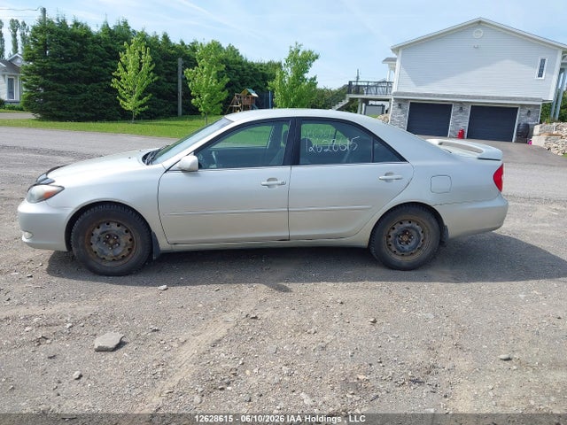 2003 Toyota Camry Le/se/xle მანქანა იყიდება აუქციონზე, vin: JTDBE32K430188200, აუქციონის ნომერი: 12628615