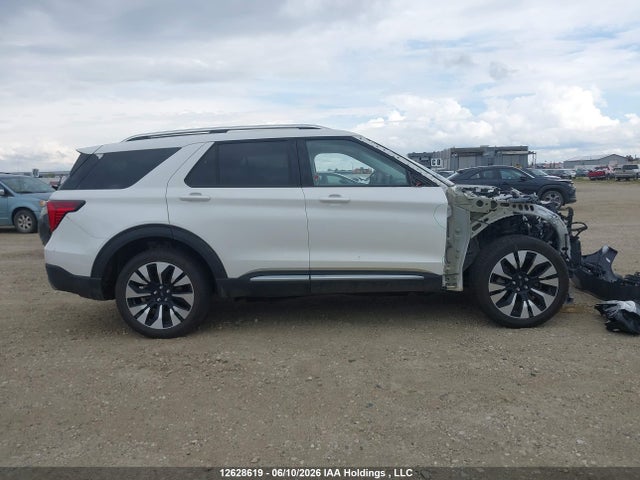 Ford Explorer Platinum 2025 1FMUK8HH9SGB40655 Image 14