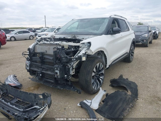 Ford Explorer Platinum 2025 1FMUK8HH9SGB40655 Image 2