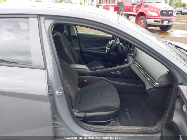 2022 Hyundai Elantra Preferred Ivt With Sun And Tech Package მანქანა იყიდება აუქციონზე, vin: KMHLM4AG1NU260326, აუქციონის ნომერი: 12628648