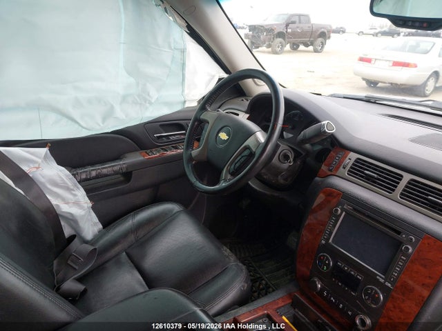 2013 Chevrolet Tahoe Ltz მანქანა იყიდება აუქციონზე, vin: 1GNSKCE08DR159757, აუქციონის ნომერი: 12610379