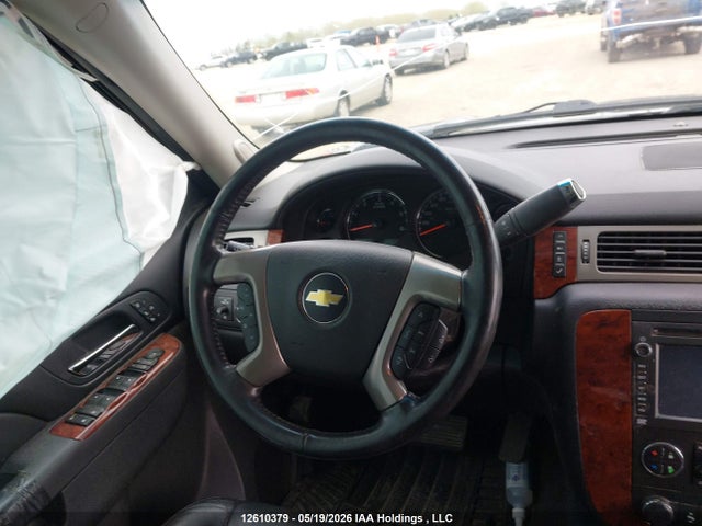 2013 Chevrolet Tahoe Ltz მანქანა იყიდება აუქციონზე, vin: 1GNSKCE08DR159757, აუქციონის ნომერი: 12610379