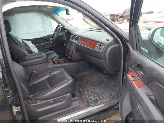 2013 Chevrolet Tahoe Ltz მანქანა იყიდება აუქციონზე, vin: 1GNSKCE08DR159757, აუქციონის ნომერი: 12610379