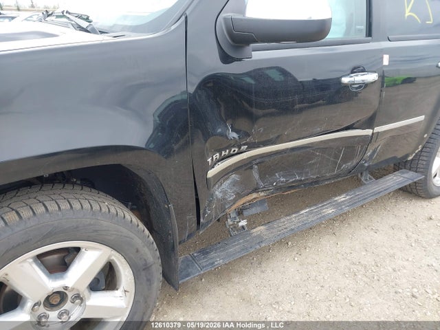2013 Chevrolet Tahoe Ltz მანქანა იყიდება აუქციონზე, vin: 1GNSKCE08DR159757, აუქციონის ნომერი: 12610379