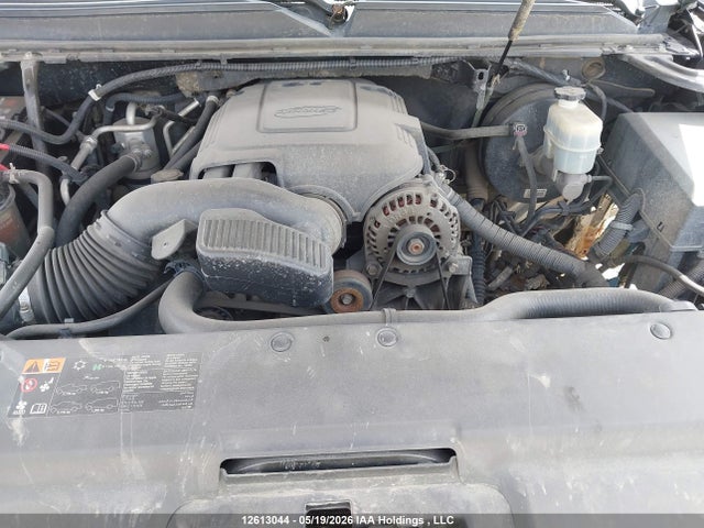 12613044 :رقم المزاد ، 1GYS4JEF5BR261424 vin ، 2011 Cadillac Escalade Esv Premium مزاد بيع
