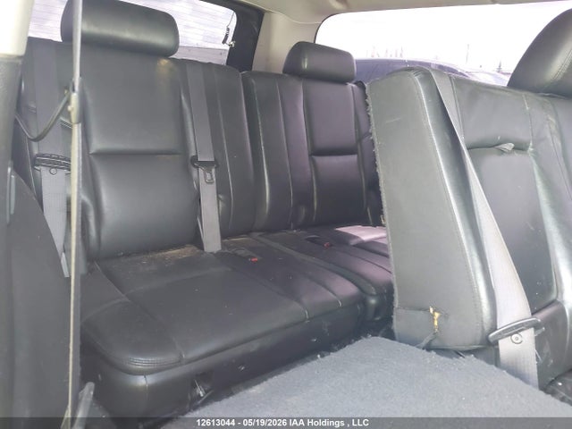 12613044 :رقم المزاد ، 1GYS4JEF5BR261424 vin ، 2011 Cadillac Escalade Esv Premium مزاد بيع