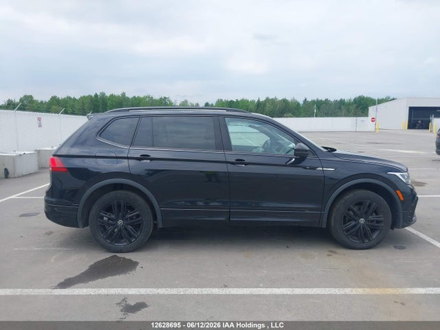2022 Volkswagen Tiguan Comfortline R-line Black Edition მანქანა იყიდება აუქციონზე, vin: 3VV8B7AX4NM057972, აუქციონის ნომერი: 12628695