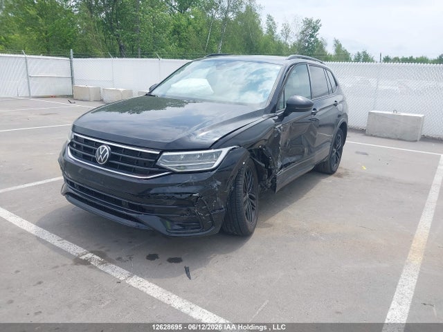 2022 Volkswagen Tiguan Comfortline R-line Black Edition მანქანა იყიდება აუქციონზე, vin: 3VV8B7AX4NM057972, აუქციონის ნომერი: 12628695