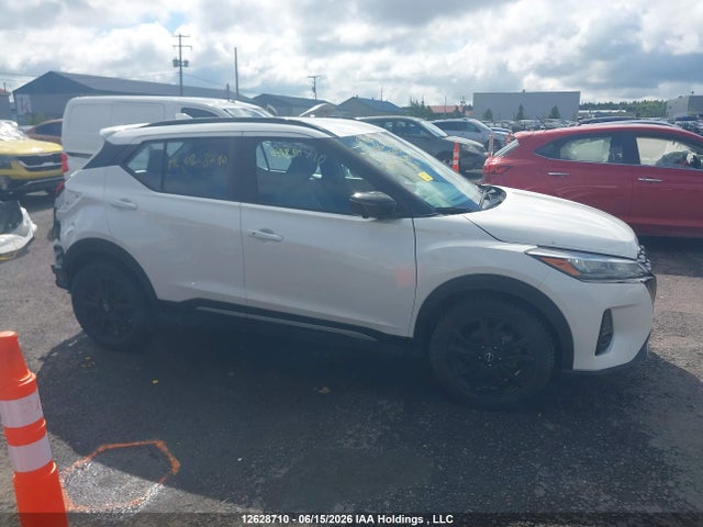 3N1CP5DV0RL556923 Nissan KICKS SR