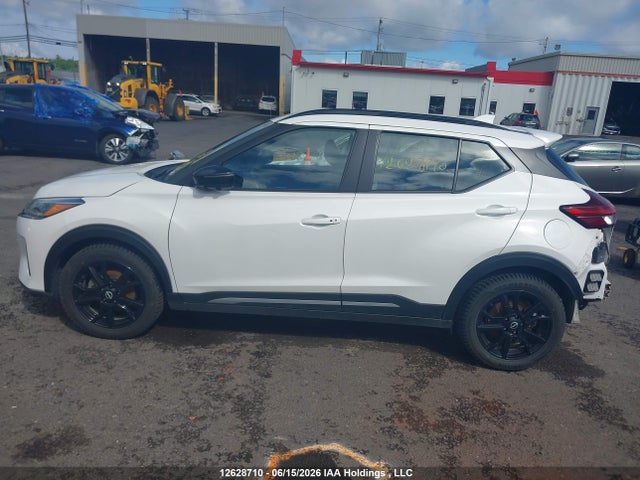 3N1CP5DV0RL556923 Nissan KICKS SR