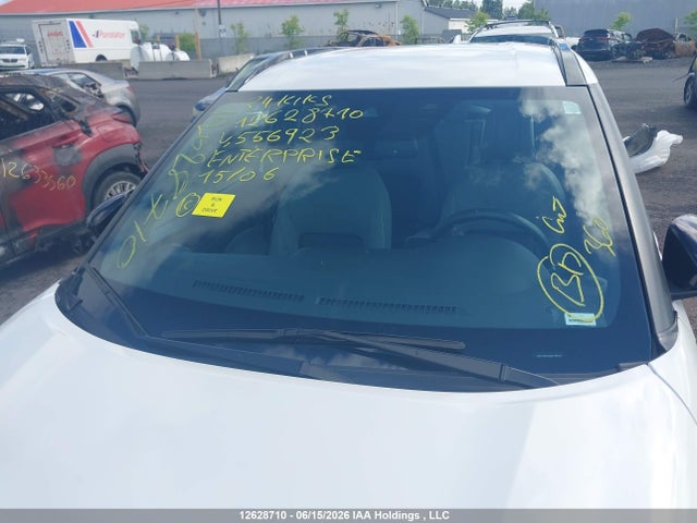 3N1CP5DV0RL556923 Nissan KICKS SR