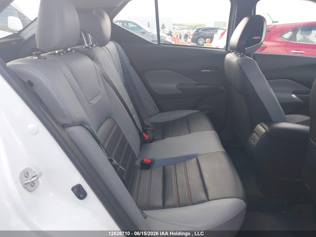 3N1CP5DV0RL556923 Nissan KICKS SR