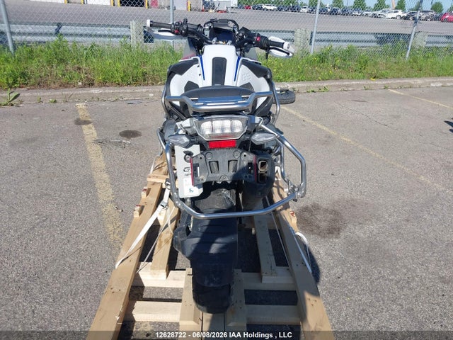 Продаж на аукціоні авто 2021 Bmw R 1250 Gs Adventure, vin: WB10M1305M6E71036, номер лоту: 12628722