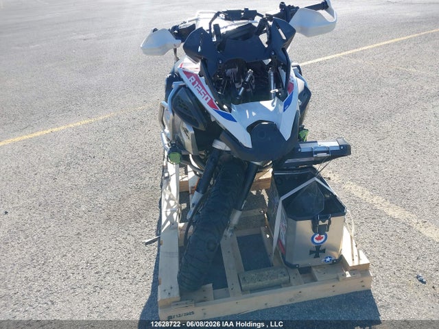 Продаж на аукціоні авто 2021 Bmw R 1250 Gs Adventure, vin: WB10M1305M6E71036, номер лоту: 12628722