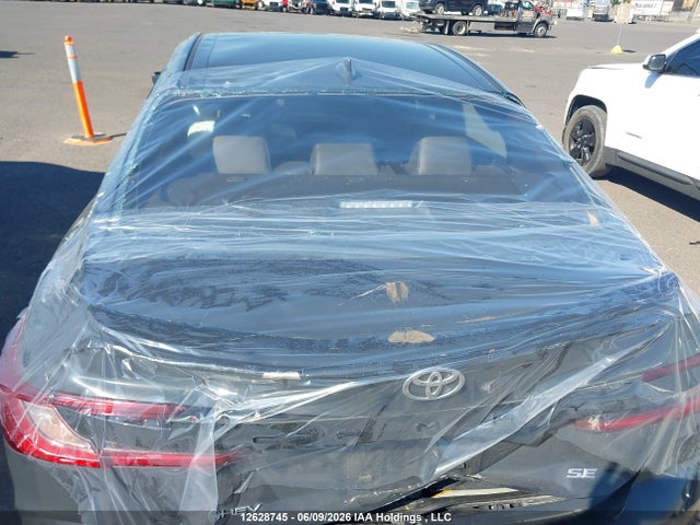 2026 Toyota Camry Hybrid Se Fwd მანქანა იყიდება აუქციონზე, vin: 4T1DAACK1TU680114, აუქციონის ნომერი: 12628745